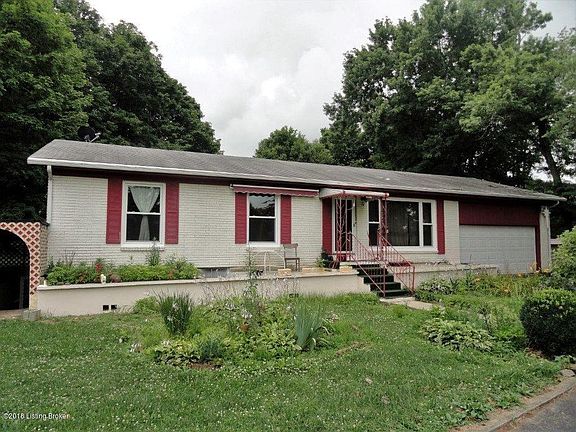 2nd image of 776 Highland Ave