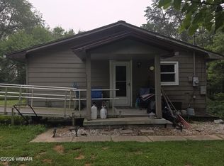 32 Pine Meadow Ln, Lock Haven, PA 17745