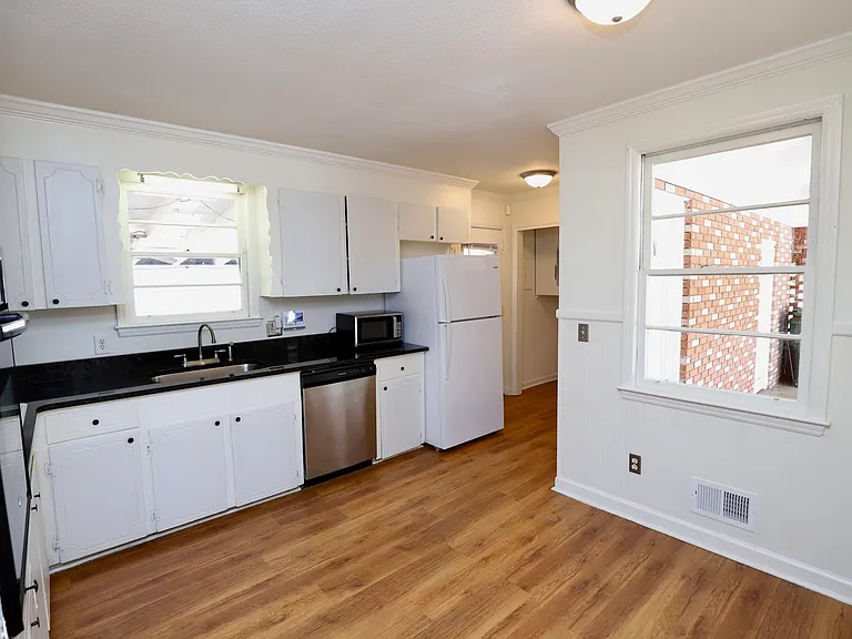 1912 Dominion Dr — Photo 24
