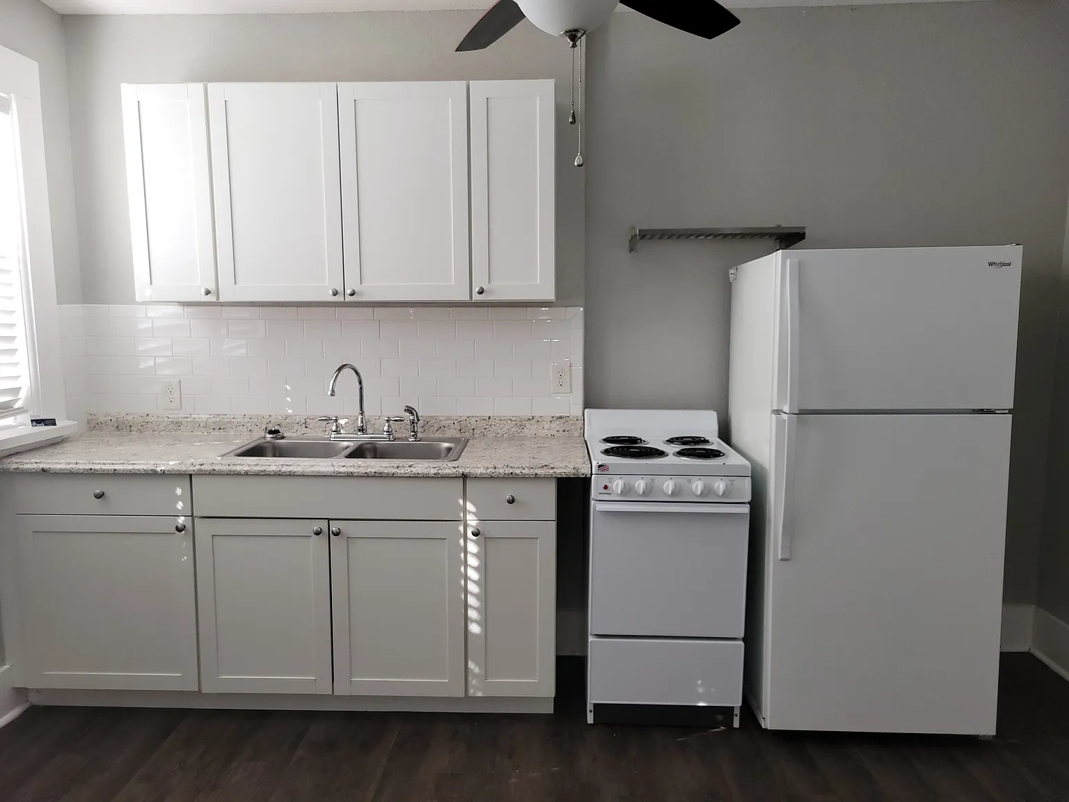 Studio, 300 sqft, $1,195 — Photo 4