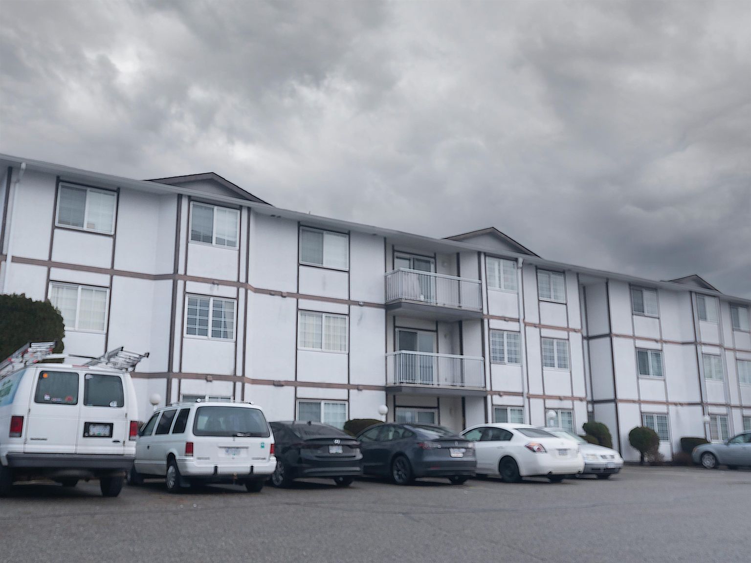 45669 McIntosh Dr 316, Chilliwack, BC V2P 6V4 Zillow