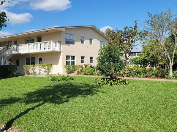 232 Canterbury J, West Palm Beach, FL 33417