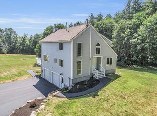 96 Sandown Rd, Chester, NH 03036