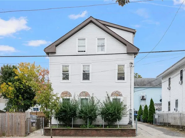976 Chalkstone Ave, Providence, RI 02908