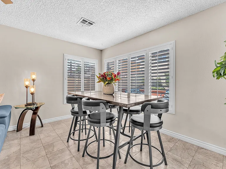 985 Flapjack Dr — Photo 17