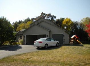 1397 Myrtle St N, Maplewood, MN 55119