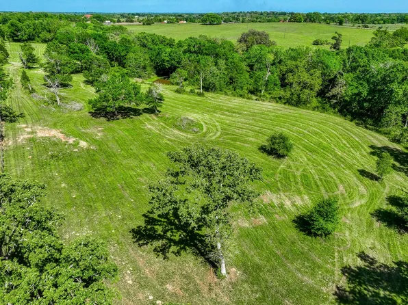 4921 Fm 390 N, Brenham, TX 77833