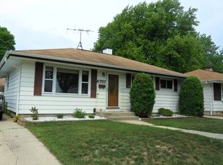 6757 S 18th St, Milwaukee, WI 53221
