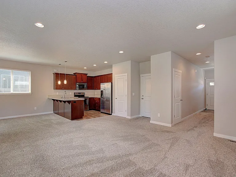 5615 NE 52nd Pl — Photo 7