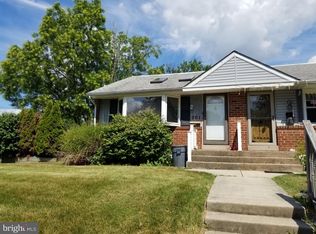 701 7th Ave, Folsom, PA 19033