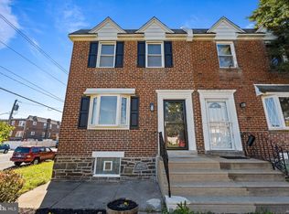 1142 Fanshawe St, Philadelphia, PA 19111