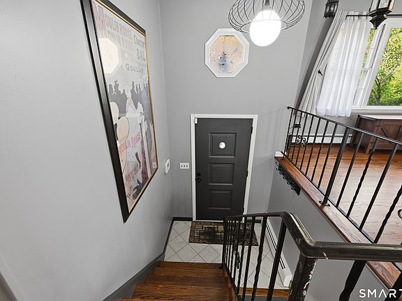 4th image of 14 Indian Hill Road