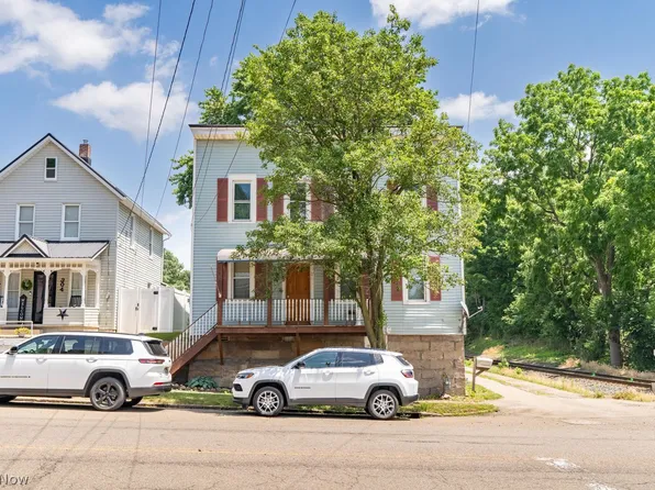 300 Market St NE, Navarre, OH 44662