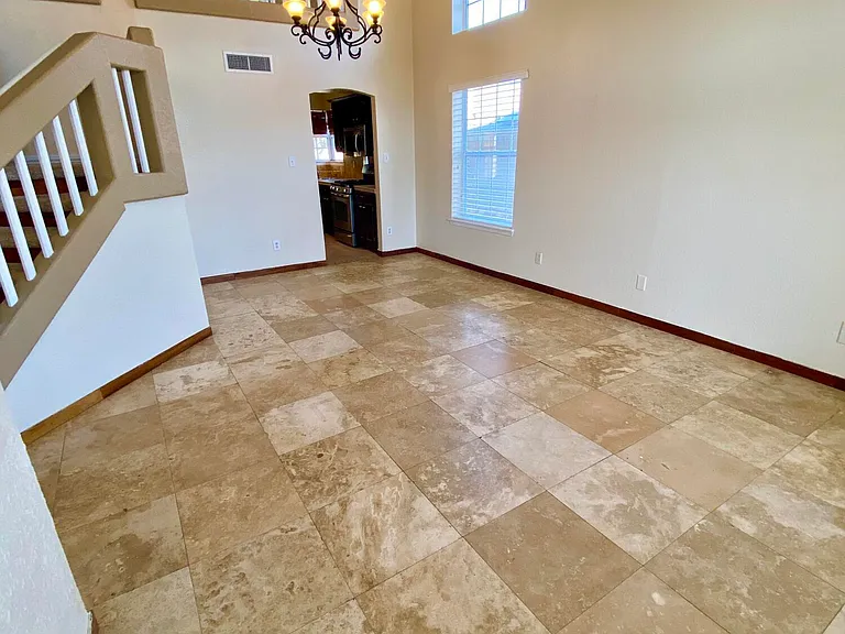 12521 Crystal Ridge St — Photo 4