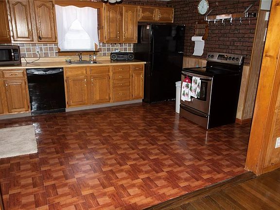 2nd image of 414 Beverage Hill Ave