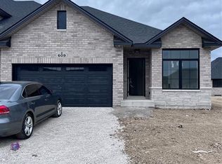 609 Hacket Rd, Amherstburg, ON N9V 0H1