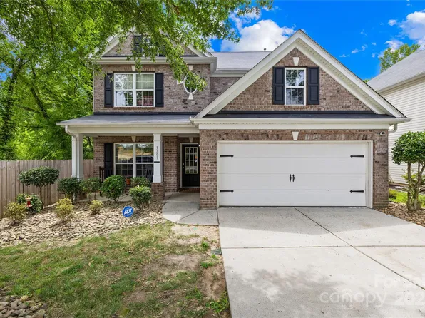 3703 Green Pasture Rd, Charlotte, NC 28269