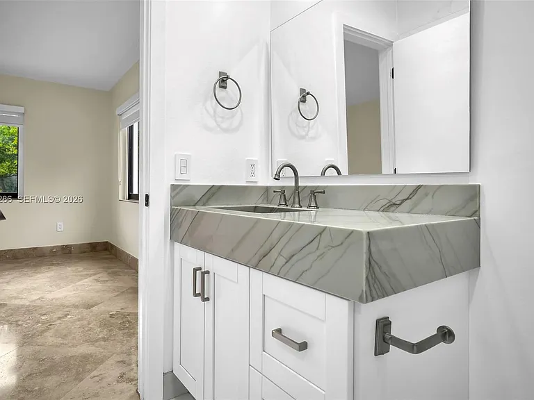 6820 SW 86th Ave — Photo 15
