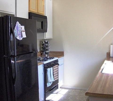4th image of 3015 Division St APT 103