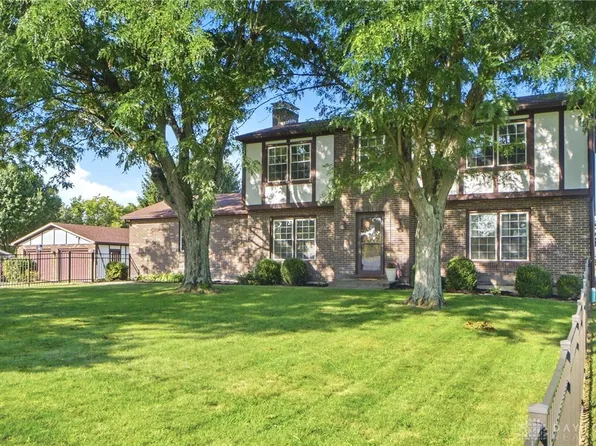 5375 S Hickory Ct, Lewisburg, OH 45338
