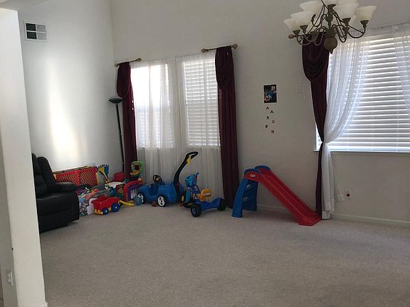 Formal living & dining area