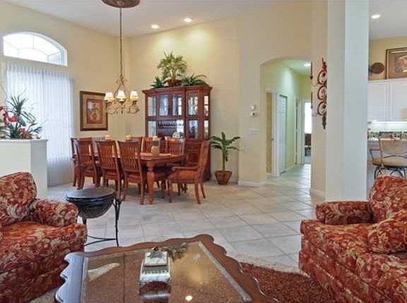 3rd image of 2021 SE Kilmallie Ct