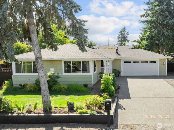3832 Vassault, Tacoma, WA 98407