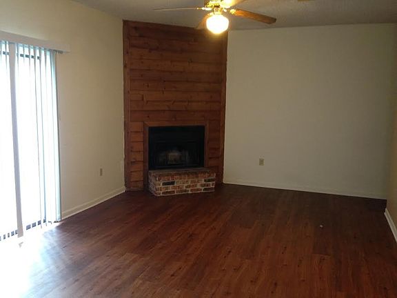2nd image of 13621 Kenner Ave APT C