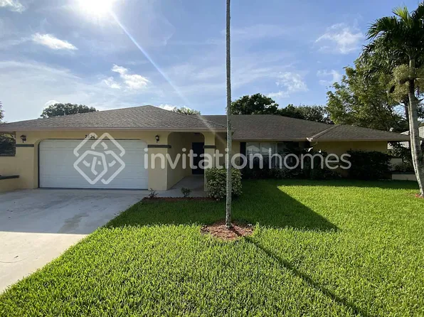 2634 Yarmouth Dr, Wellington, FL 33414