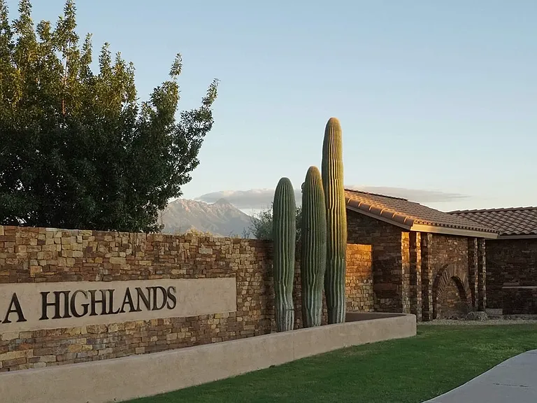 1145 E Madera Grove Ln — Photo 31