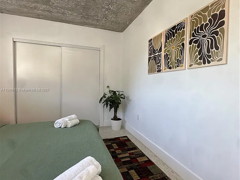 190 NW 69th St #7 — Photo 10