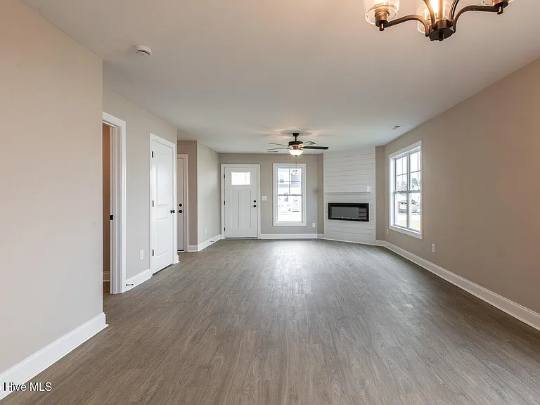 616 Abigail Taylor Dr #A — Photo 3