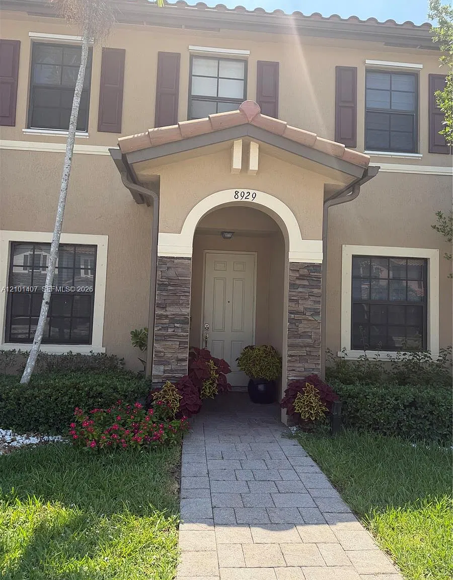 Bellagio Villas — Photo 1
