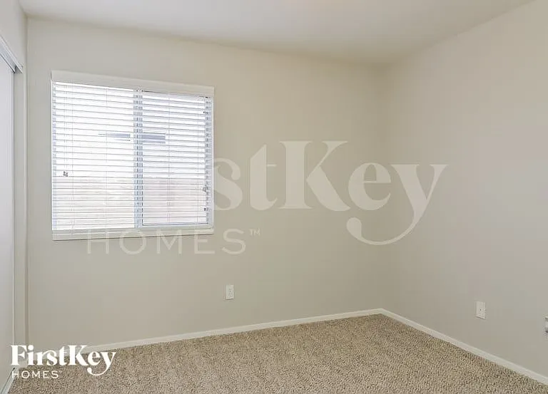 127 Tamarack Dr — Photo 12