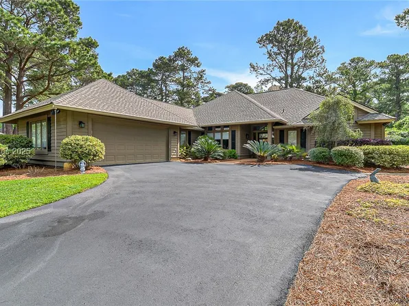 2 Cadogan Ct, Hilton Head Island, SC 29926