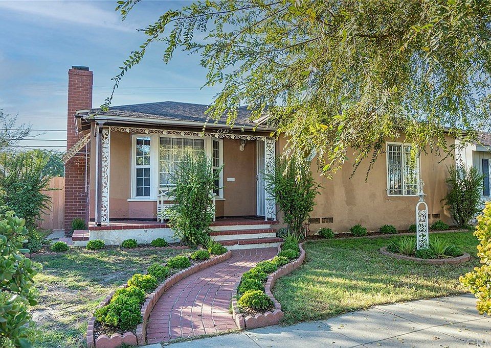 1st image of 2525 Pine Ave