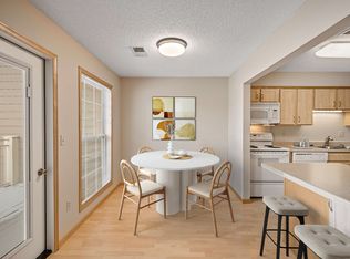 Parkwood Heights Apartments, Burnsville, MN 55337
