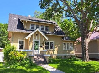 926 Bordeaux St, Chadron, NE 69337