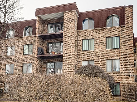 3rd image of 2100 Valencia Dr APT 406