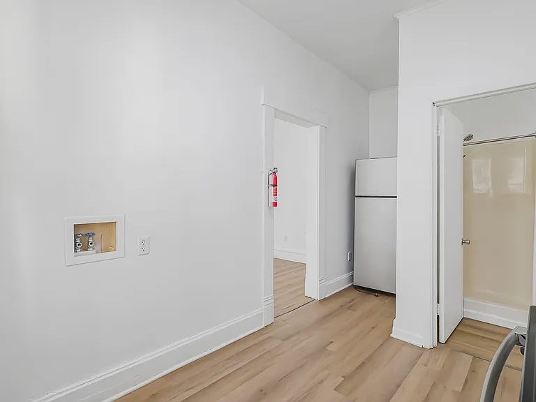 46 W Como Ave — Photo 6