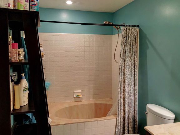 4th image of 4413 Stratfordshire Ct