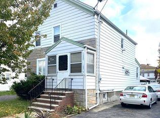 60 Lester St, Wallington, NJ 07057