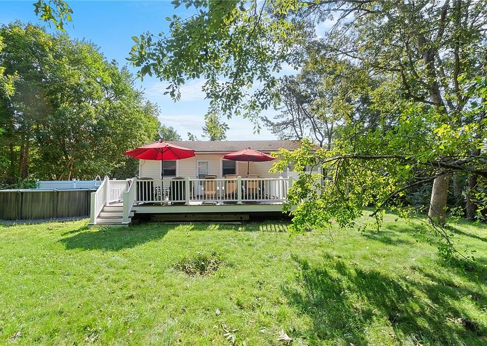 146 Holly Rd, South Kingstown, RI 02879 Zillow