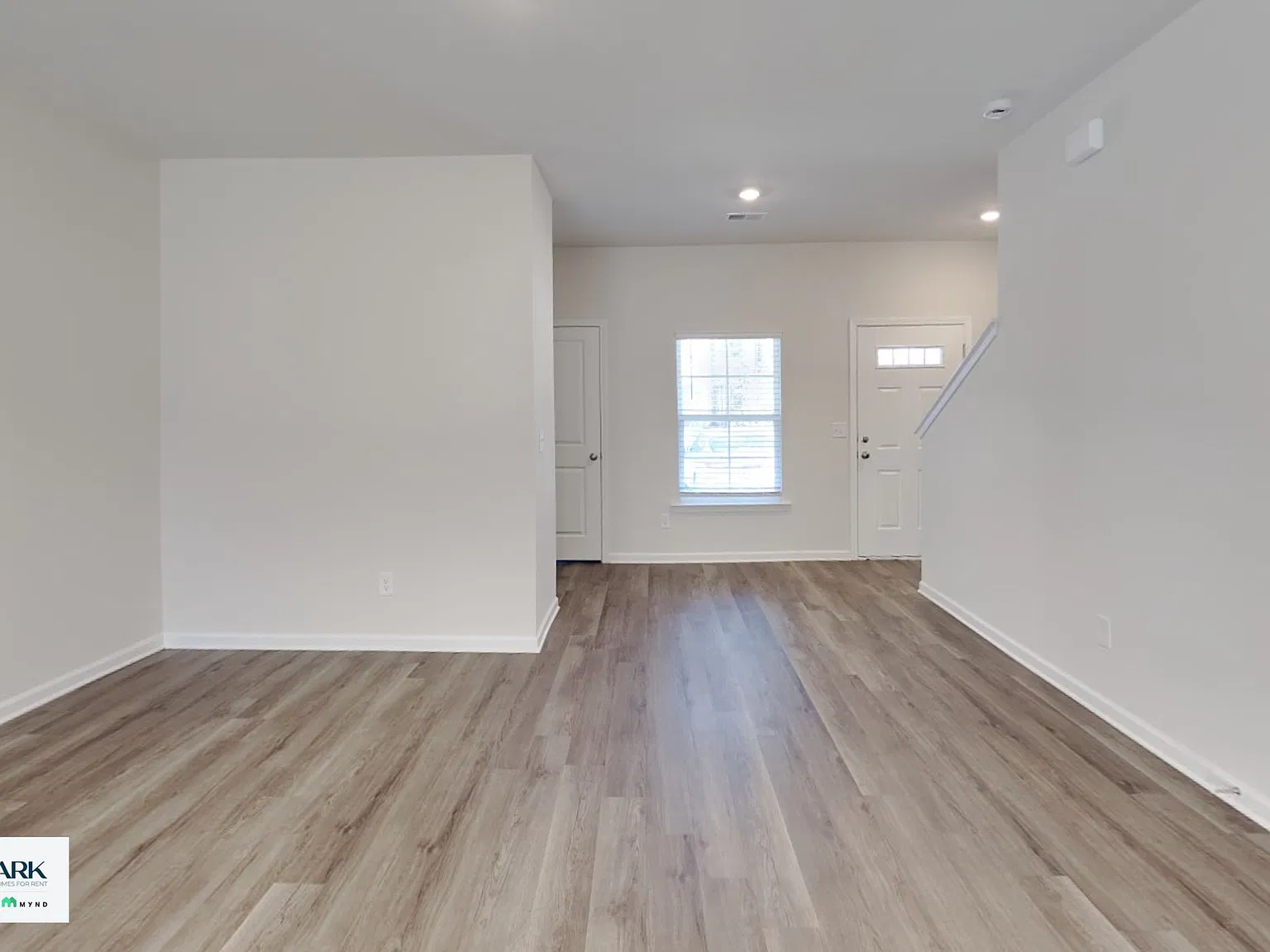 2 bed, 2.5 bath, 1428 sqft, $1,499 — Photo 4