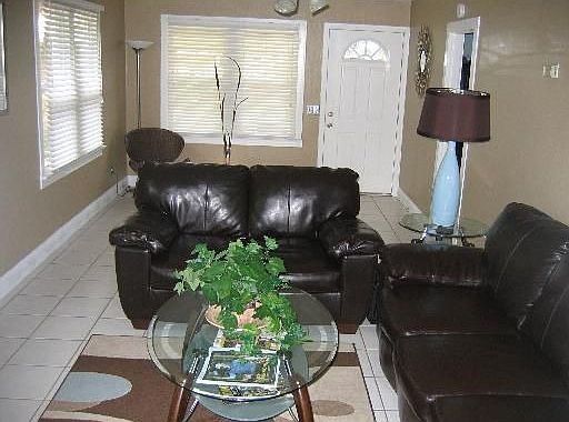 2nd image of 1213 Cloverlawn Ave