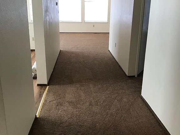 3rd image of 408 Via Primavera Dr