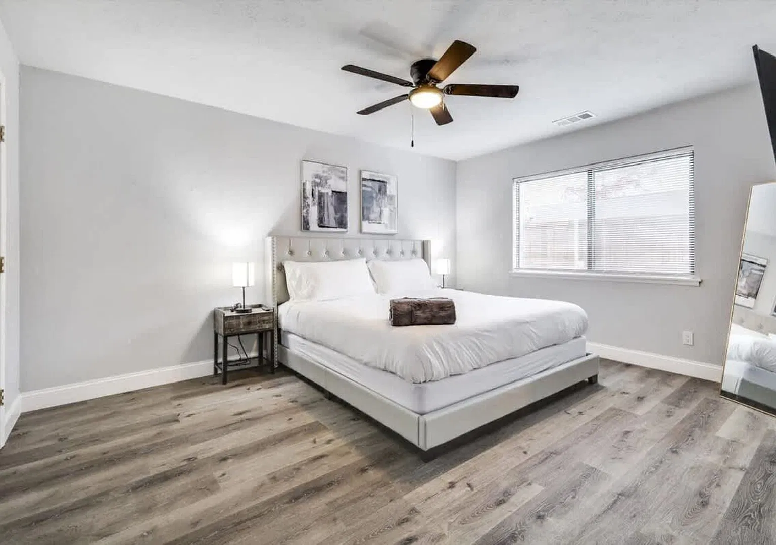 Spacious 5BR 2BA Home | Pool, Grill & Game Room — Photo 3