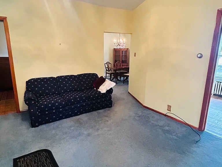 219 W Main St — Photo 5