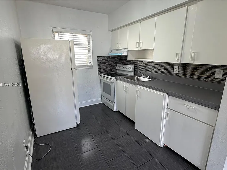 6300 Miramar Pkwy #4 — Photo 4