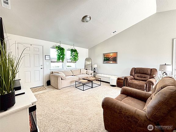 4th image of 4277 W Wood Court